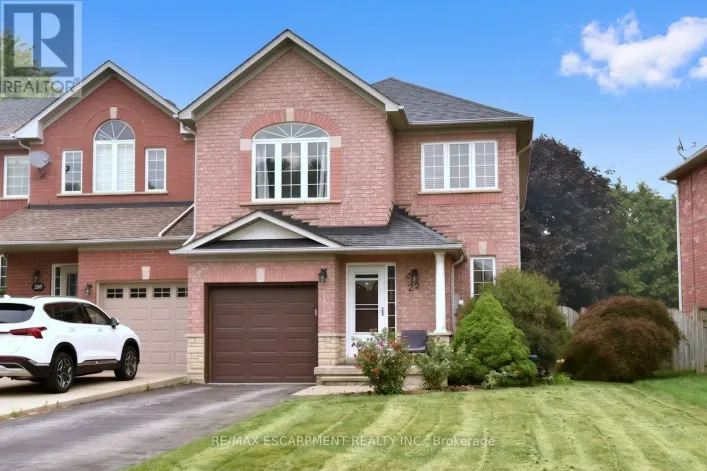 22 MOORE CRESCENT, Hamilton