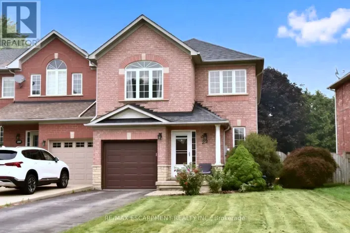 22 MOORE CRESCENT, Hamilton