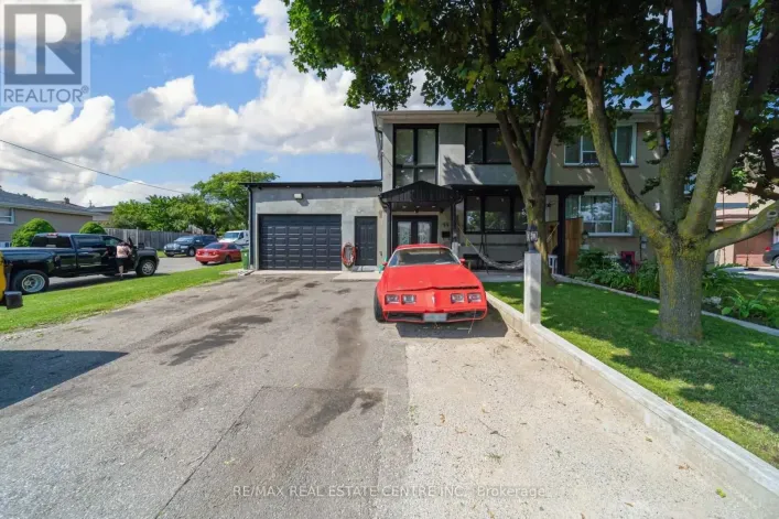 House for sale: 22 NEAMES CRESCENT, Toronto