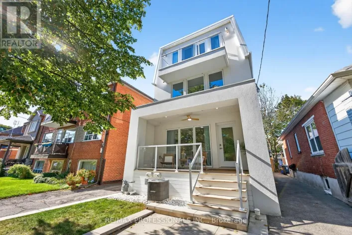 22 NINTH STREET, Toronto