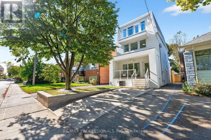 22 NINTH STREET, Toronto