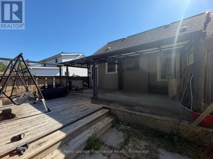 22 PARKER STREET, Belleville