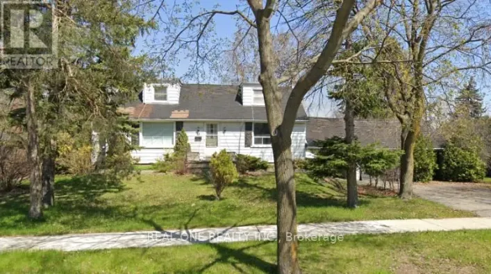 22 PLEASANT VIEW DRIVE, Toronto