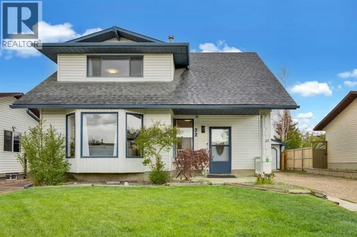 22 Sandstone Crescent SE, Airdrie