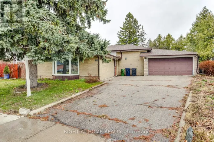 22 SHEVA COURT, Toronto