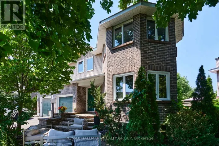 22 TERRACE DRIVE, Ottawa
