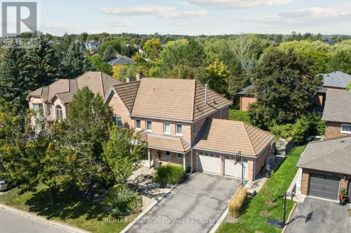 22 TRILLIUM DRIVE, Aurora