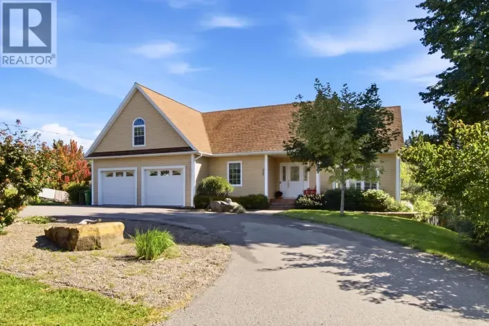 22 Valley View Drive, Falmouth