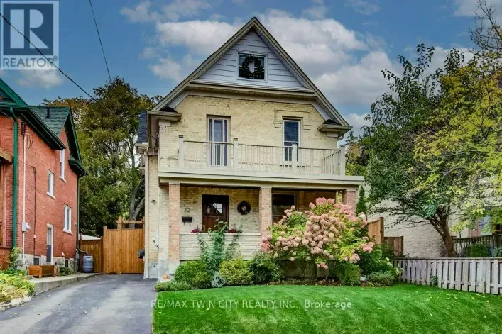 22 WHITNEY PLACE, Kitchener