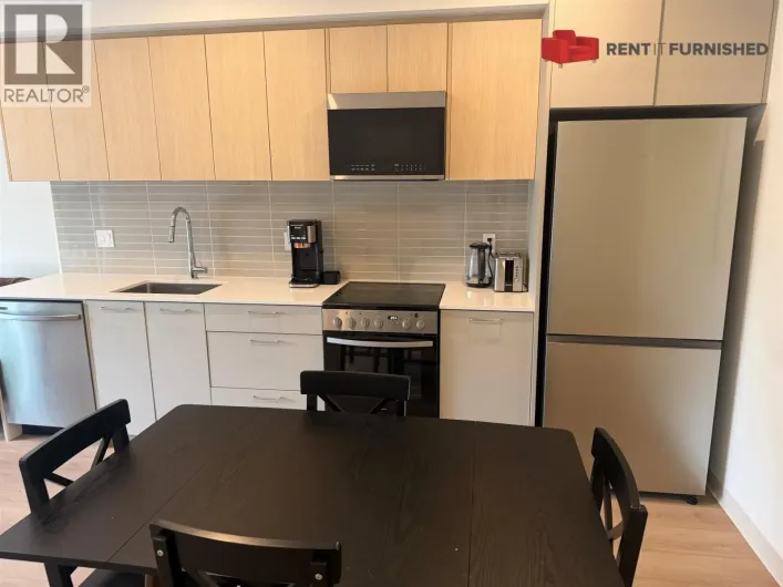 220 1529 OXFORD STREET, Vancouver