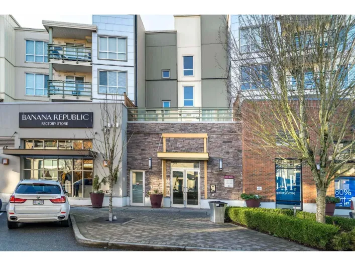 220 15735 CROYDON DRIVE, Surrey