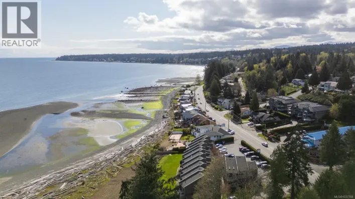 220 3295 Island Hwy W, Qualicum Beach