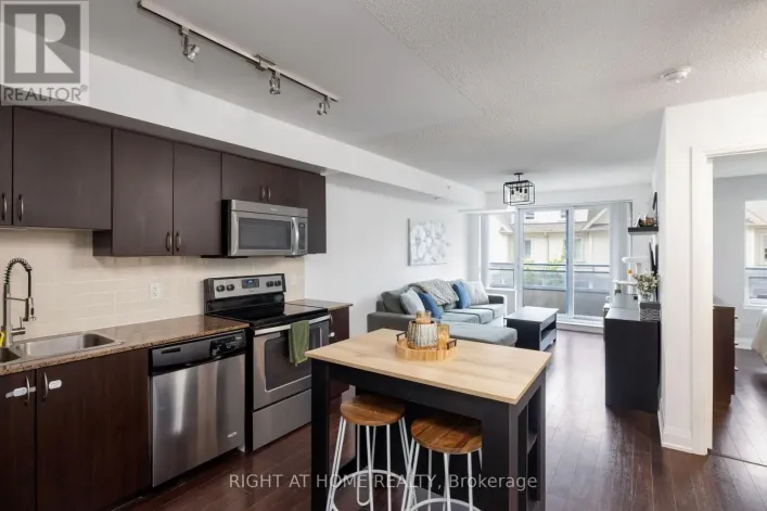 220 - 376 HIGHWAY 7 E, Richmond Hill