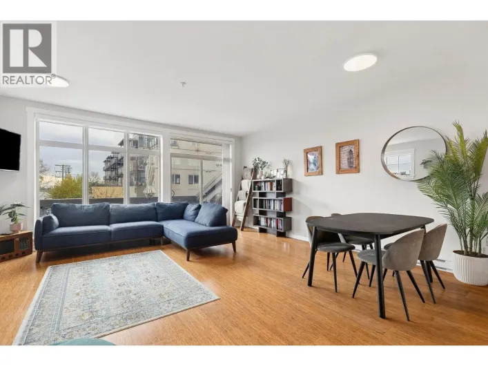 220 6111 LONDON ROAD, Richmond