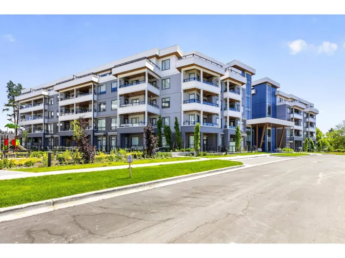 220 6220 GOOSEBERRY DRIVE, Surrey