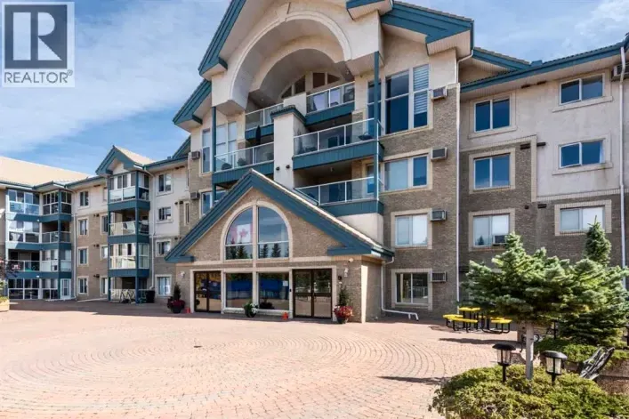 220, 7229 SIerra Morena Boulevard SW, Calgary