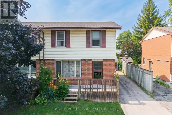 220 ADMIRAL DRIVE, London East