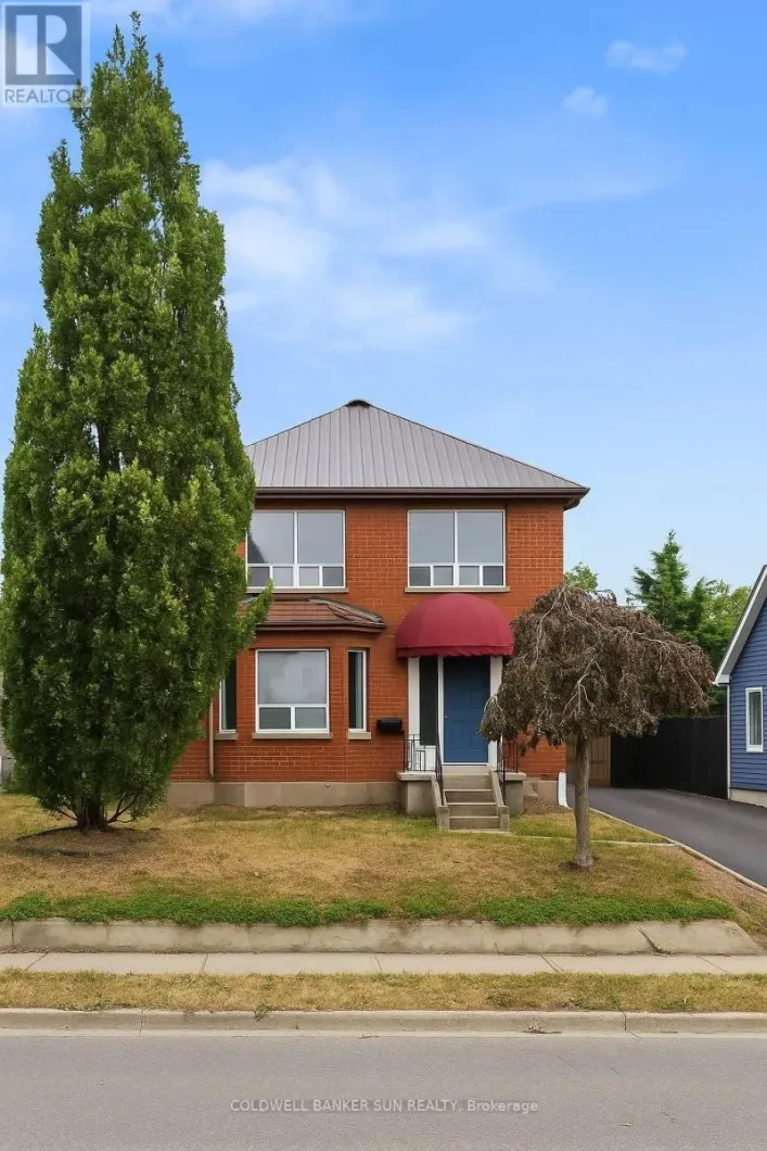 220 BLOOR STREET W, Oshawa