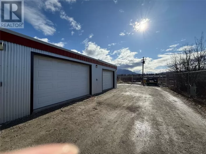 220 COBHAM  WEST Avenue Unit# B, Cranbrook