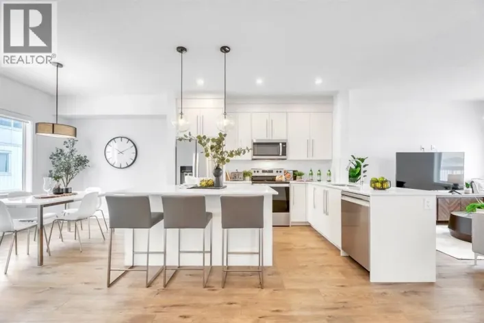 220 Creekstone Drive SW, Calgary