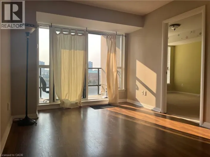 220 FORUM Drive Unit# 707, Mississauga