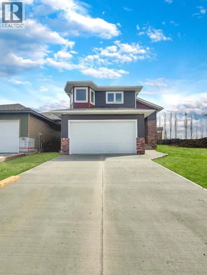 220 Greenwood Road, Coalhurst