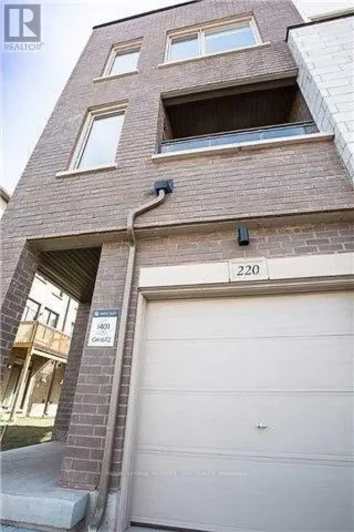 220 HUGUENOT ROAD, Oakville