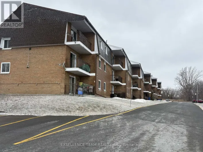 220 KENYON STREET, North Glengarry