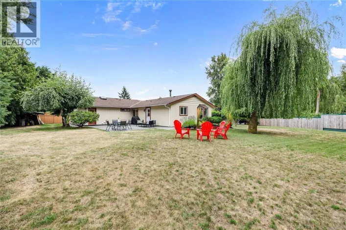 220 Park Dr, Salt Spring