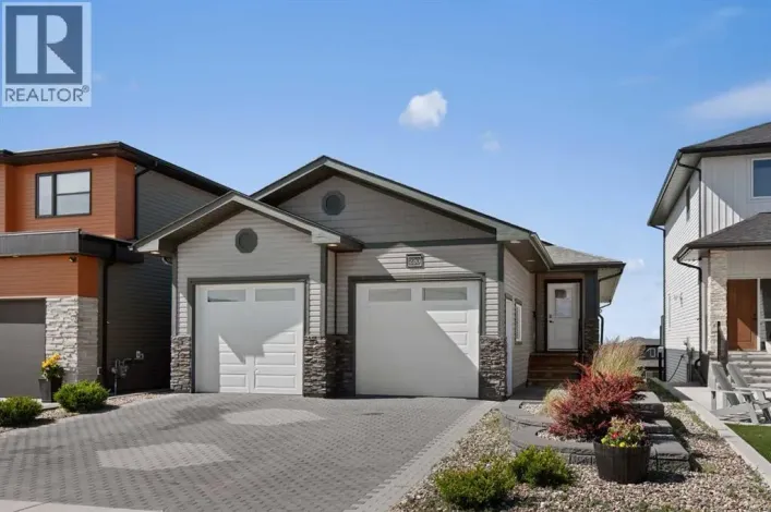 220 Sierra Road SW, Medicine Hat