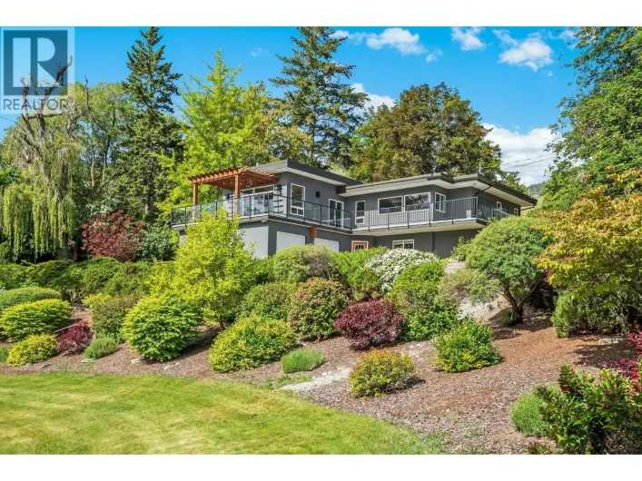 220 West Bench Drive, Penticton
