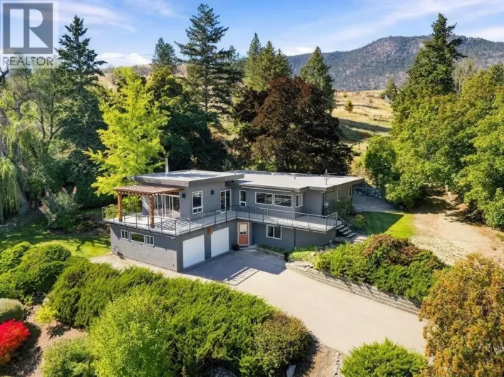 House for sale: 220 West Bench Drive, Penticton