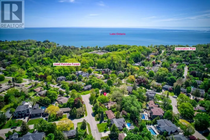 220 WOODHAVEN PARK DRIVE, Oakville