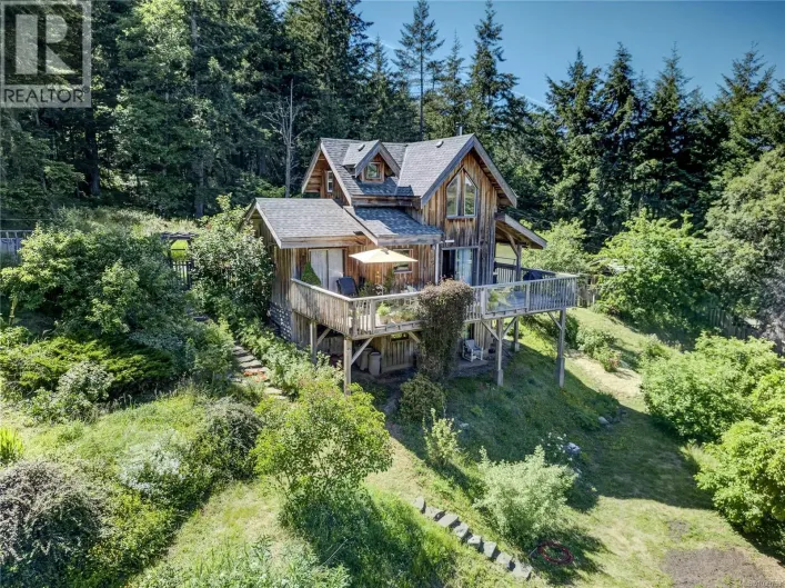 220 Wright Rd, Salt Spring