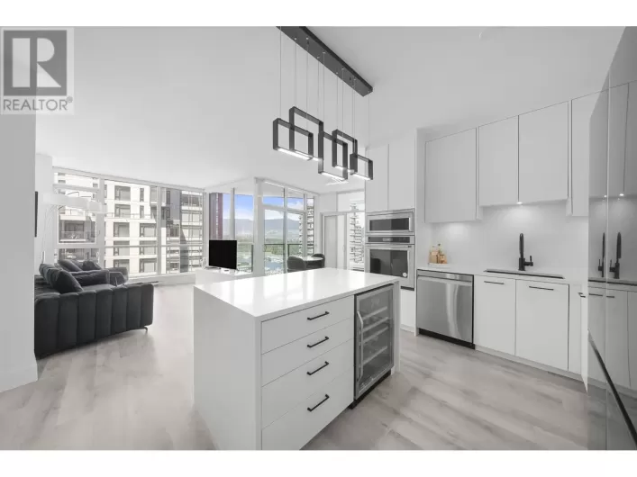 2201 1189 MELVILLE STREET, Vancouver