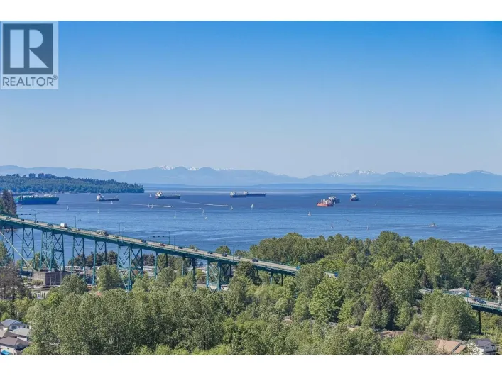 2201 1632 LIONS GATE LANE, North Vancouver