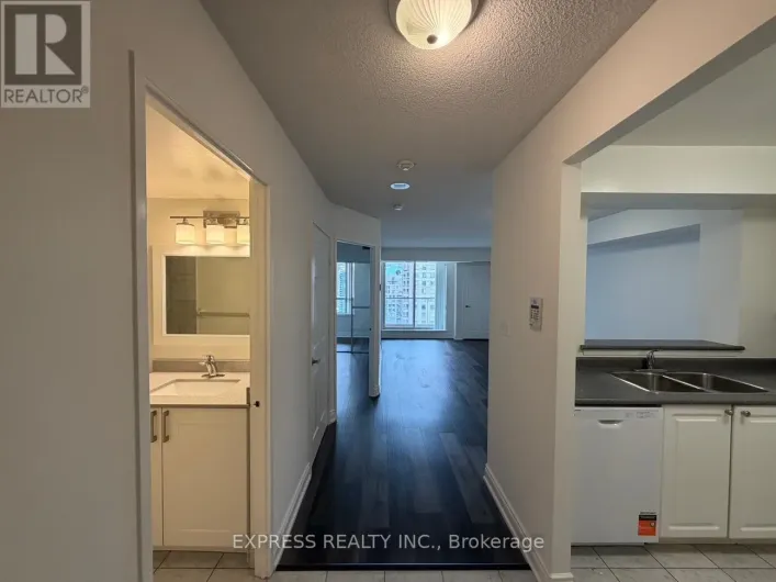 2201 - 18 HILLCREST AVENUE, Toronto