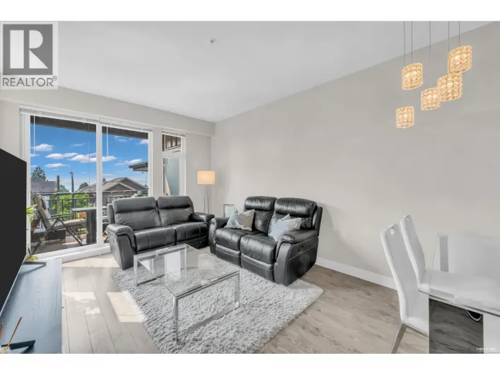 2201 963 CHARLAND AVENUE, Coquitlam