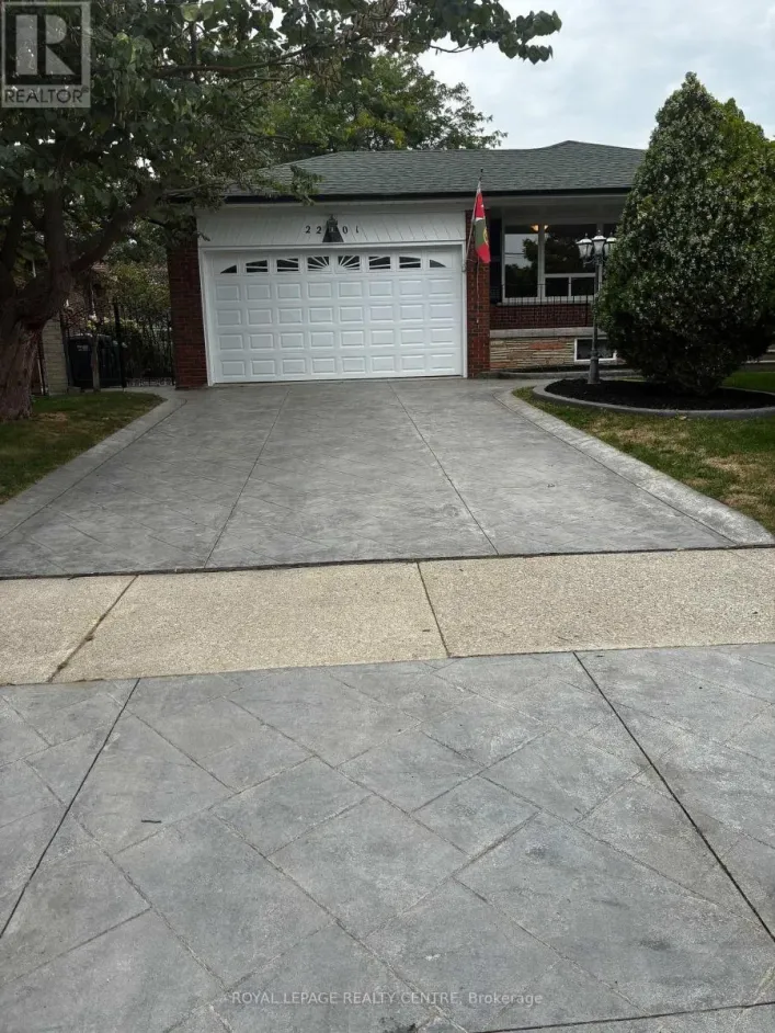 2201 CLIFF ROAD, Mississauga