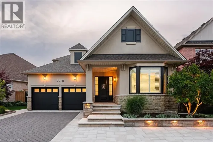 2201 ROCHESTER Circle, Oakville