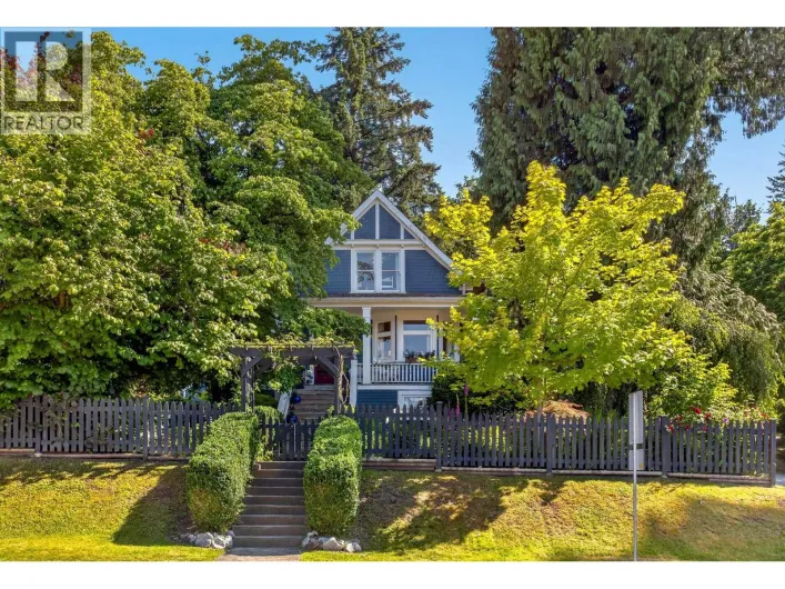 2201 ST GEORGE STREET, Port Moody