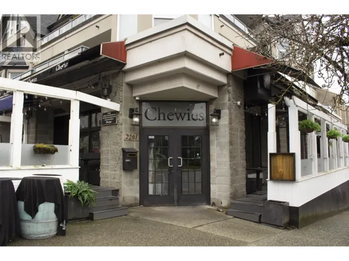 2201 W 1ST AVENUE, Vancouver