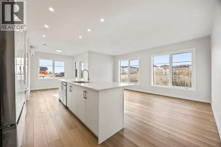 2202, 2117 81 Street SW, Calgary