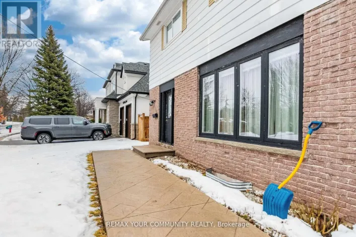 2202 BRIDGE ROAD, Oakville