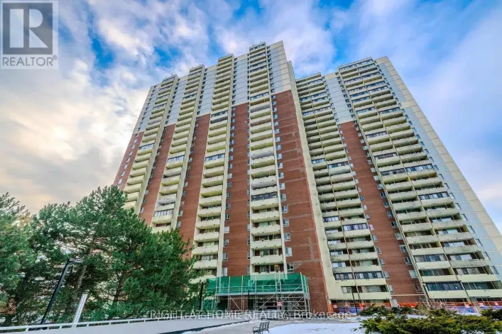 2203 - 1 MASSEY SQUARE, Toronto