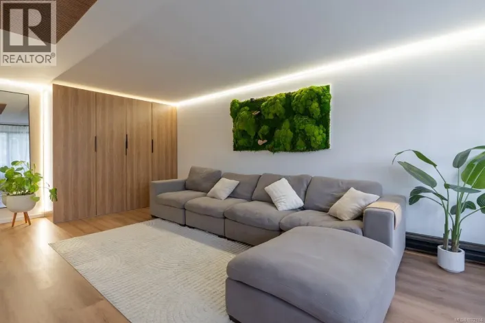 2203 1007 Bowen Rd, Nanaimo