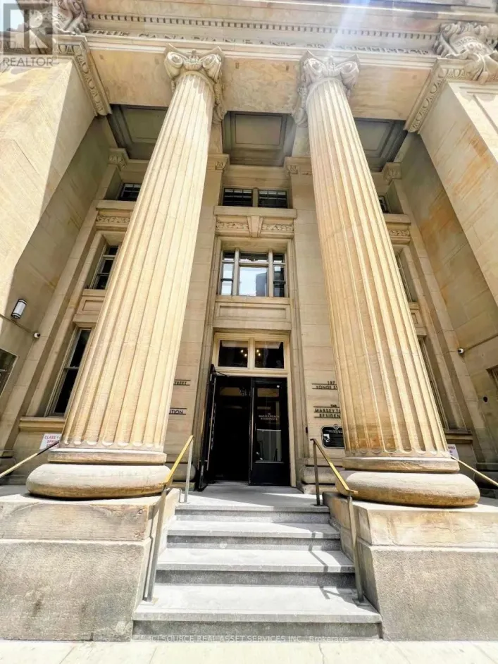 2203 - 197 YONGE STREET, Toronto