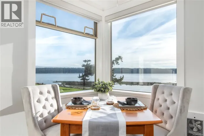 2203 27 Island Hwy S, Campbell River