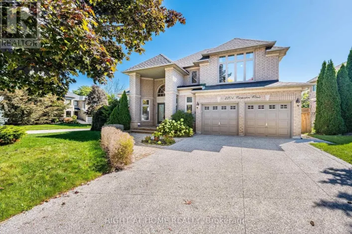 2204 CARPENTERS CIRCLE, Oakville