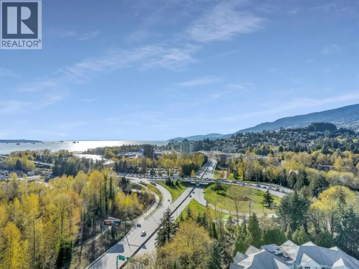 2205 200 KLAHANIE COURT, West Vancouver